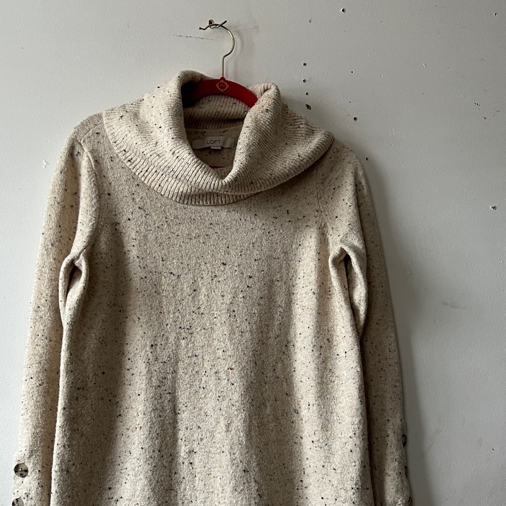 LOFT Speckled Cream Cowl Neck Sweater Size M